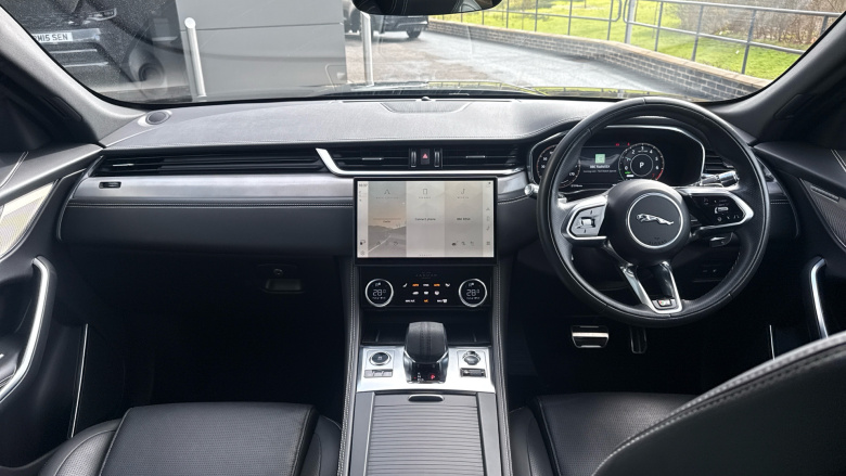 Jaguar F-Pace 2.0 P400e R-Dynamic SE 5dr Auto AWD Estate